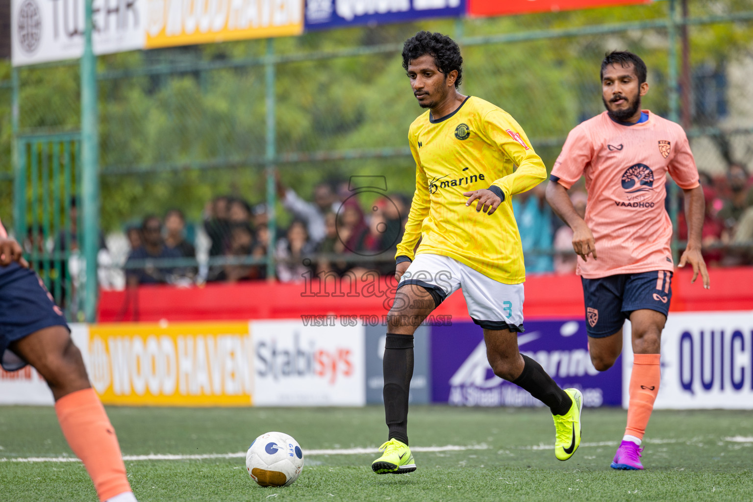 GDh Vaadhoo vs GDh Gadhdhoo in Day 12 of Golden Futsal Challenge 2025 was held on Thursday, 16th January 2025, in Hulhumale', Maldives Photos: Ismail Thoriq / images.mv