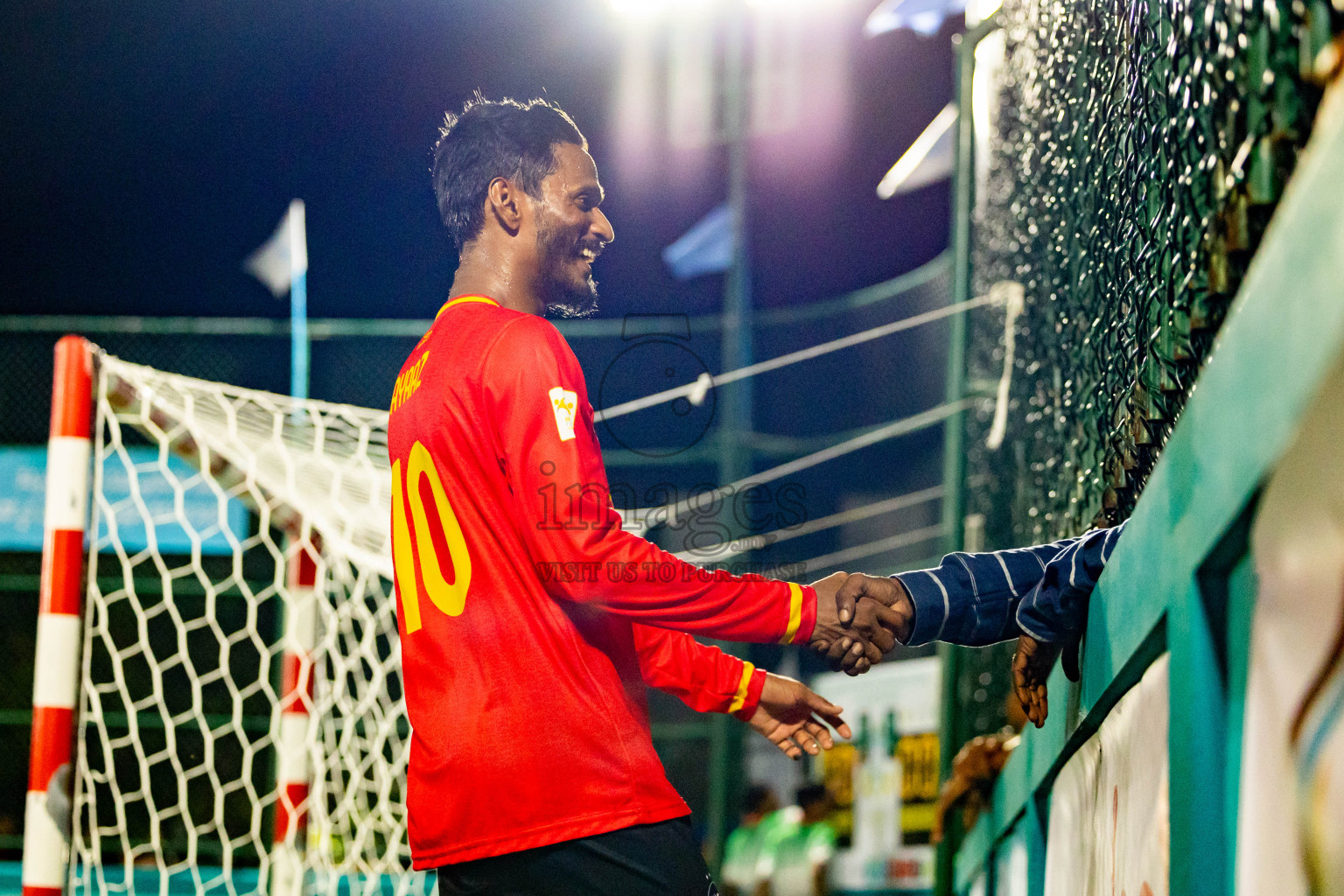 Fools SC vs Kovigoani in Day 1 of Laamehi Dhiggaru Ekuveri Futsal Challenge 2024 was held on Friday, 26th July 2024, at Dhiggaru Futsal Ground, Dhiggaru, Maldives Photos: Nausham Waheed / images.mv