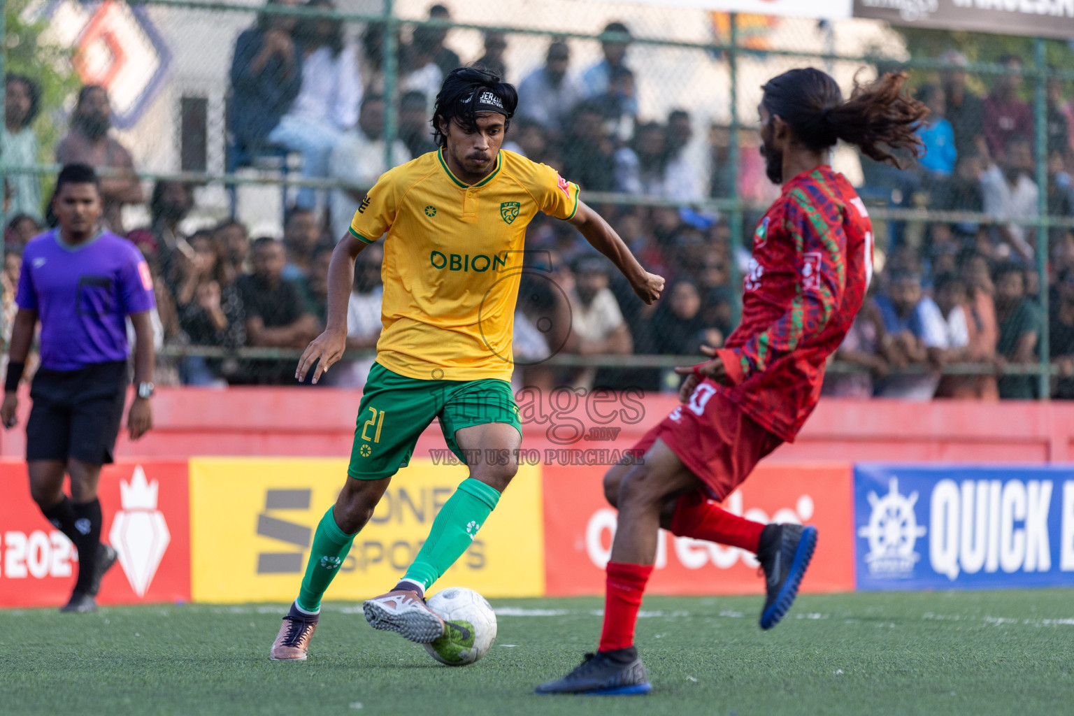 GDh Vaadhoo VS GDh Thinadhoo in Day 12 of Golden Futsal Challenge 2024 was held on Friday, 26th January 2024, in Hulhumale', Maldives Photos: Nausham Waheed / images.mv