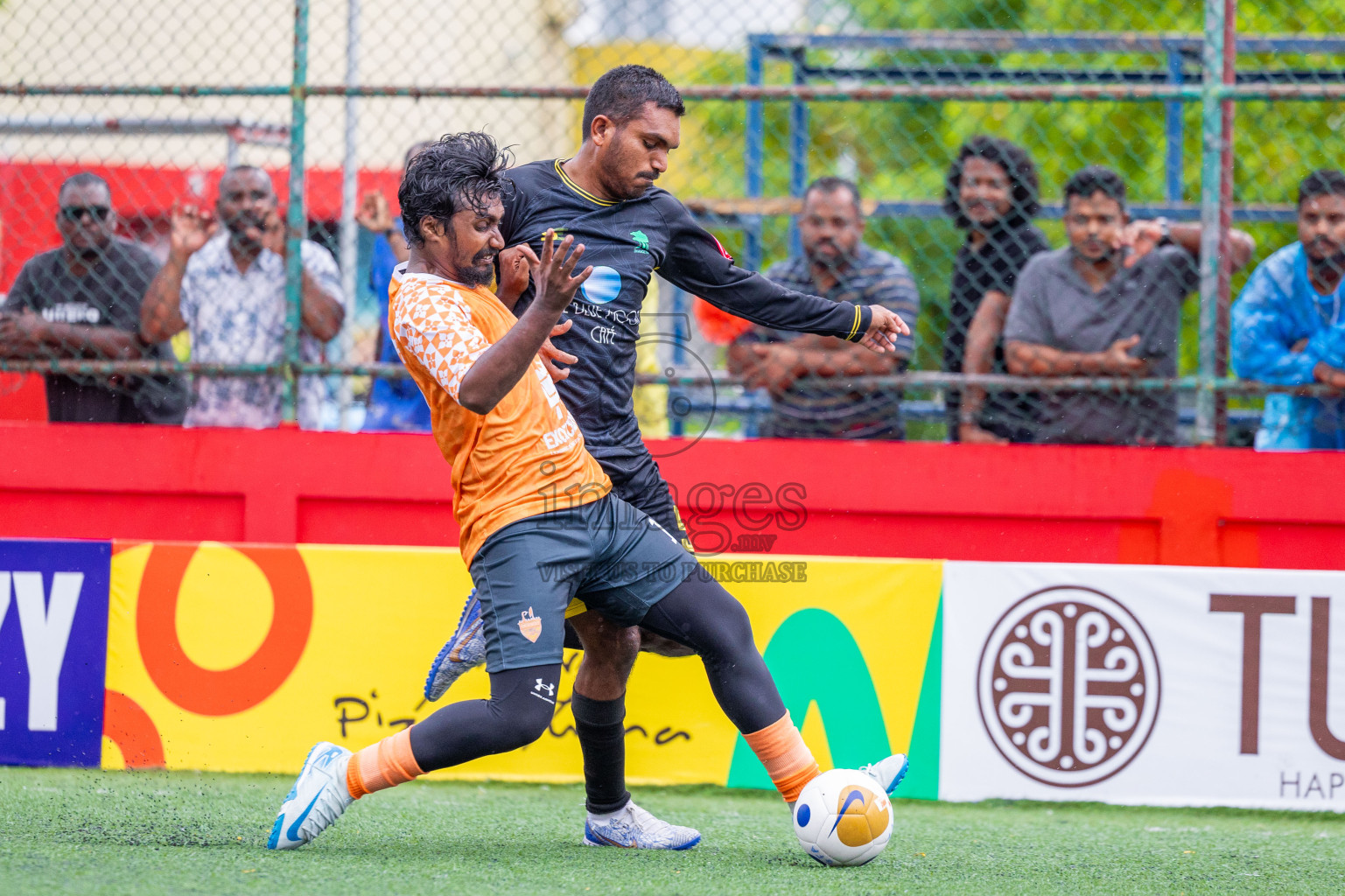 ADh Dhangethi vs ADh Hangnaameedhoo in Day 10 of Golden Futsal Challenge 2025 was held on Tuesday, 14th January 2025, in Hulhumale', Maldives Photos: Shuu Abdul Sattar / images.mv