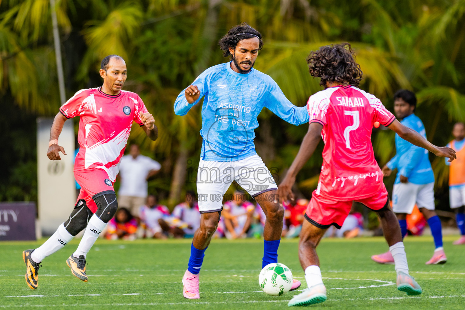 Bandos vs Oblu Experience in Resort League 2025 (North Male Zone) day 16 was held on Thursday, 18th September 2025 in One And Only Reethi Rah Maldives Resort, Photos: Areef Adam / images.mv