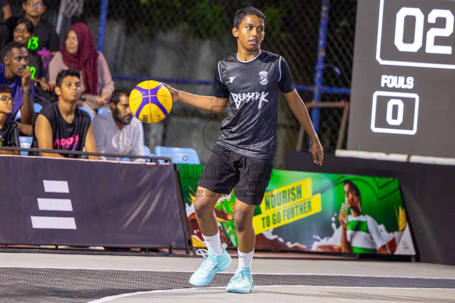 Day 2 of MILO Ramadan 3x3 Challenge 2024 was held in Ekuveni Outdoor Basketball Court at Male', Maldives on Wednesday, 13th March 2024.
Photos: Ismail Thoriq / images.mv