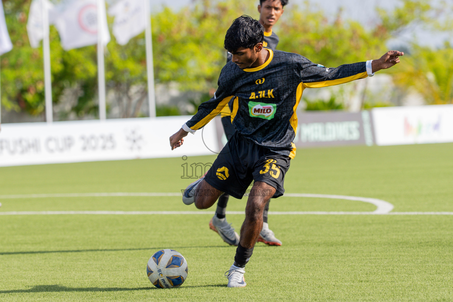 CC Sports Club VS Aajeelakah Eydhafushi FA in Day 6 of Eydhafushi Cup 2025 held in Eydhafushi Football Stadium at B. Eydhafushi, Maldives on Wednesday, 10th September 2025. Photos: Arif Rasheed / images.mv