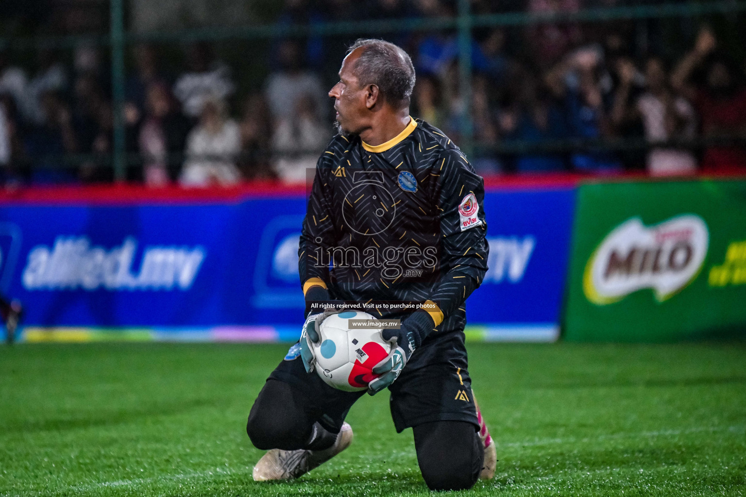 Team Fenaka vs Team Civil Court in Club Maldives Cup 2022 was held in Hulhumale', Maldives on Friday, 14th October 2022. Photos: Nausham Waheed / images.mv