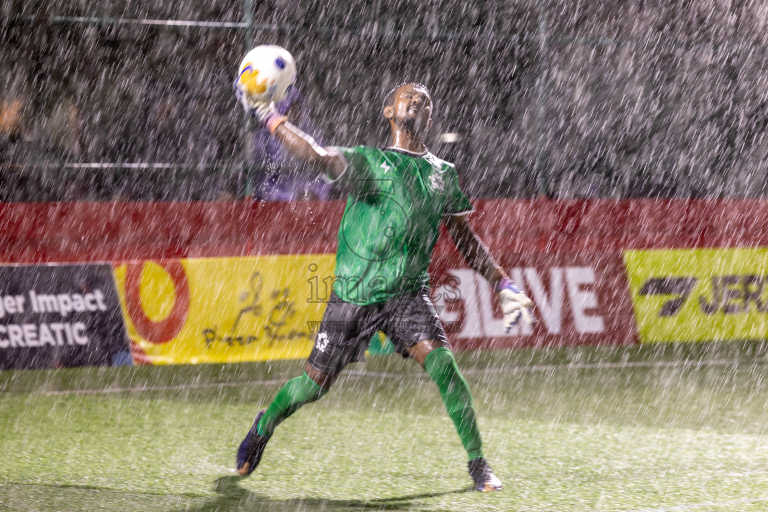 L. Isdhoo VS L. Mundoo in Day 18 of Golden Futsal Challenge 2025 was held on Wednesday, 22nd January 2025, in Hulhumale', Maldives. Photos: Nausham Waheed / images.mv