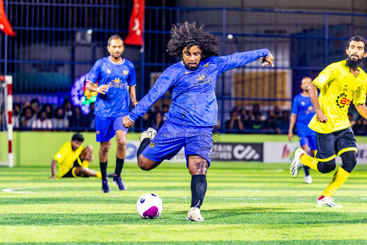 Friends vs Vela Sports Club in Day 3 of Eydhafushi Futsal Cup 2024 was held on Wednesday, 10th April 2024, in B Eydhafushi, Maldives Photos: Nausham Waheed / images.mv