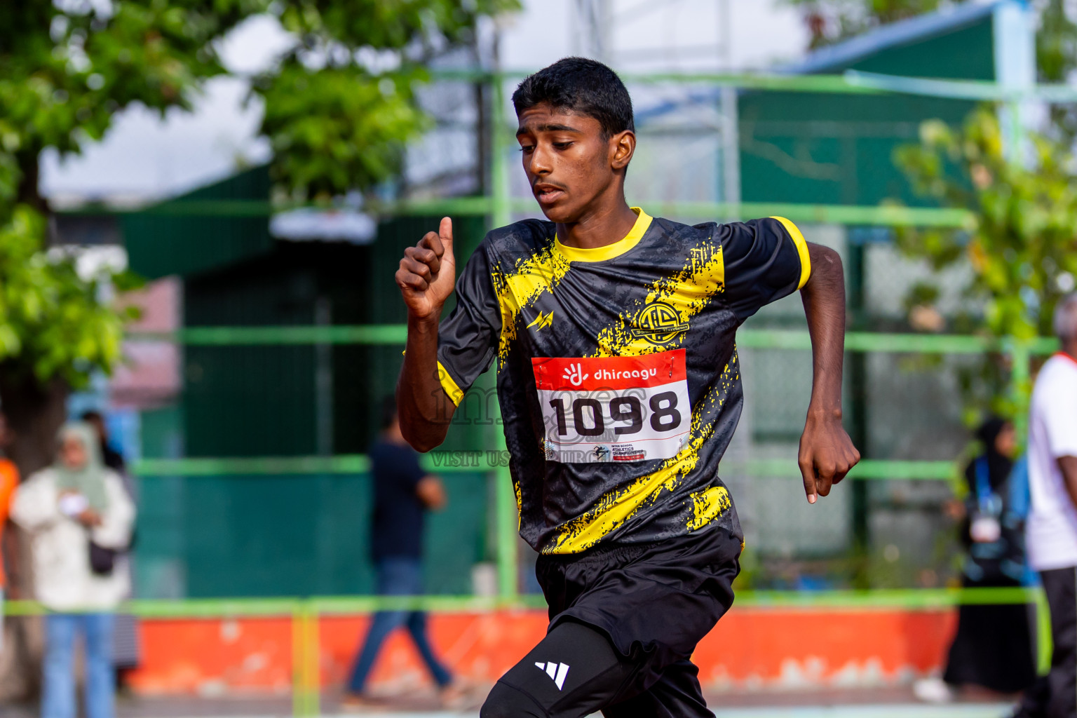 Day 5 of Inter-school Athletics Championship 2025 held in Ekuveni Synthetic Track, Male', Maldives on Saturday, 11th October 2025. Photos by: Nausham Waheed / Images.mv