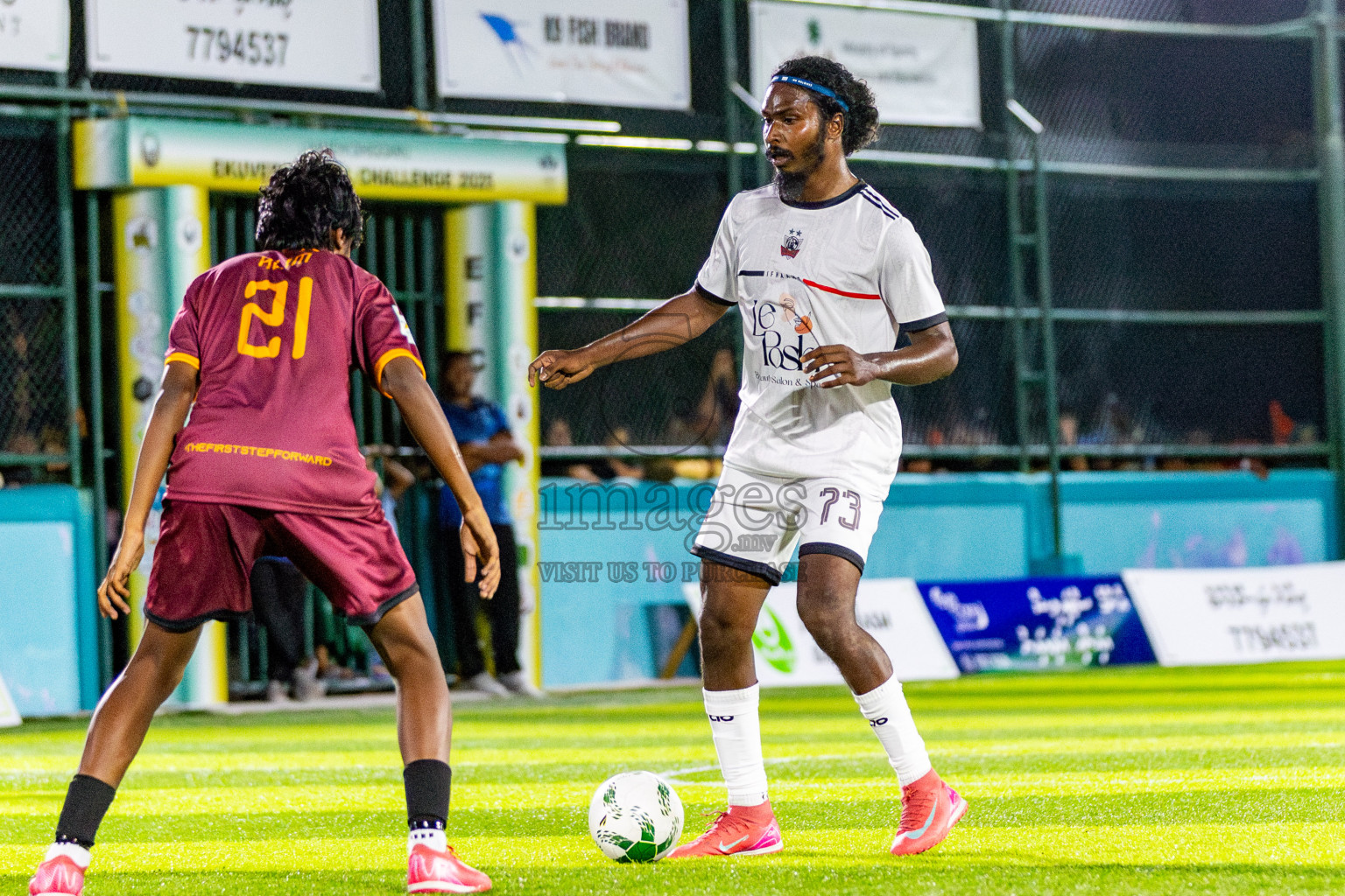 Ifhaams vs Comienzo fc in Semi Finals of Laamehi Dhiggaru Ekuveri Futsal Challenge 2025 was held on Sunday, 27th July 2025, at Dhiggaru Futsal Ground, Dhiggaru, Maldives Photos: Nausham Waheed  / images.mv