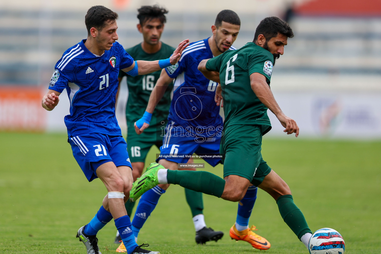 Pakistan vs Kuwait in SAFF Championship 2023 held in Sree Kanteerava Stadium, Bengaluru, India, on Saturday, 24th June 2023. Photos: Hassan Simah / images.mv