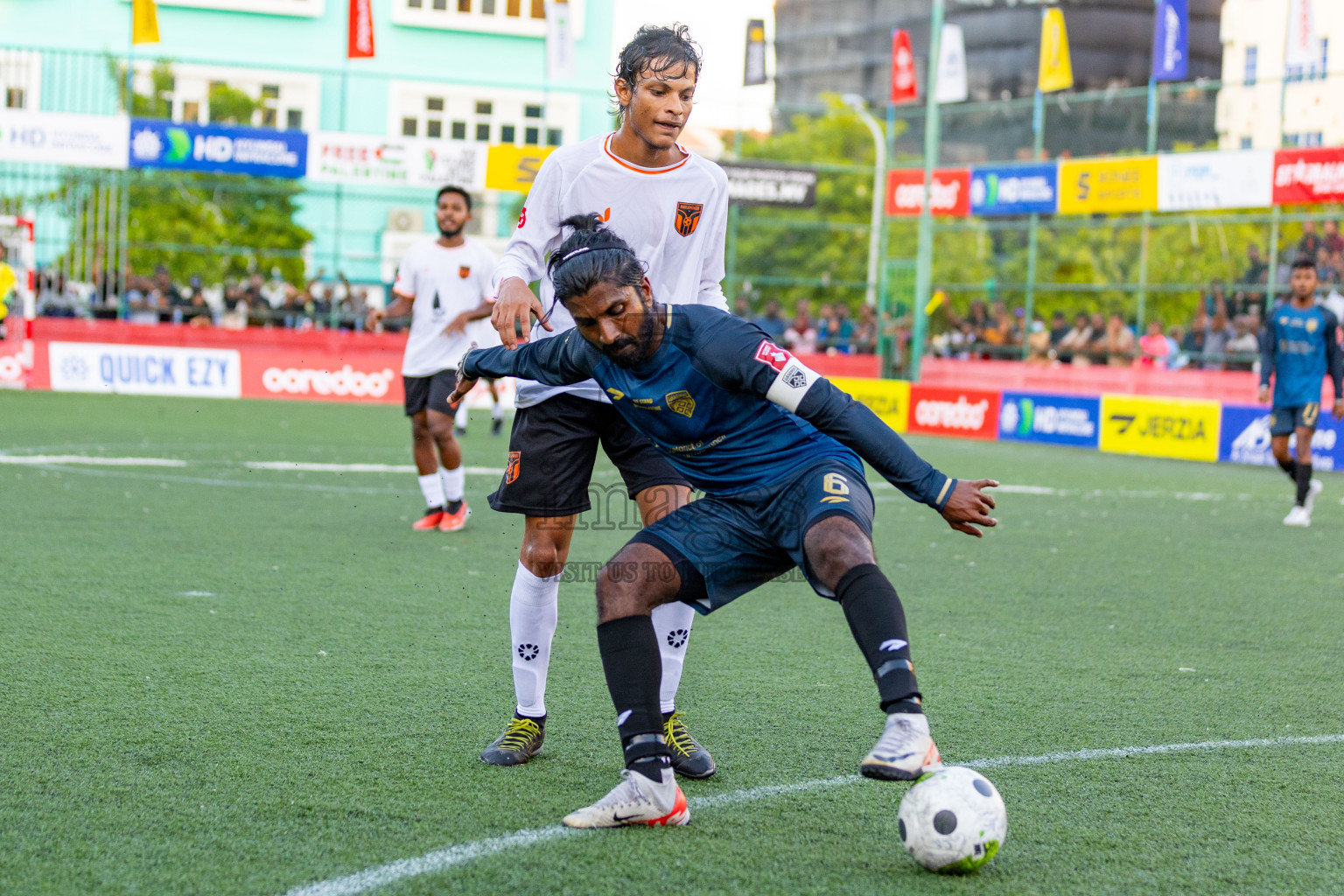 Th. Hirilandhoo VS Th. Guraidhoo in Day 6 of Golden Futsal Challenge 2024 was held on Saturday, 20th January 2024, in Hulhumale', Maldives 
Photos: Hassan Simah / images.mv