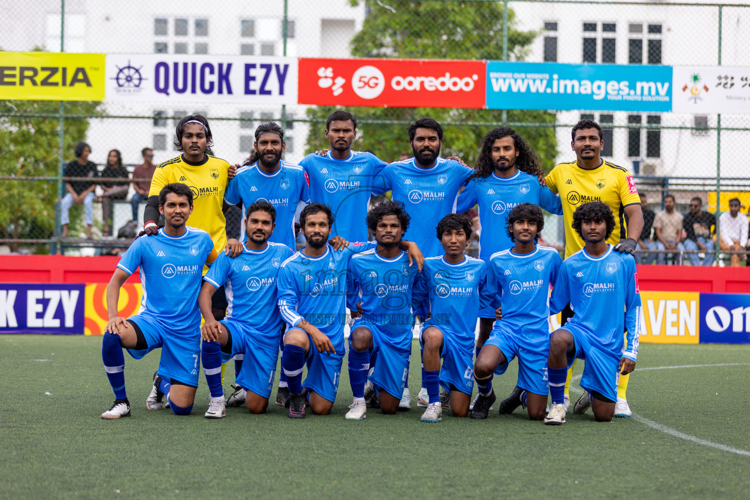 R Maduvvari VS R Alifushi in Day 6 of Golden Futsal Challenge 2025 on Friday, 6th January 2025, in Hulhumale', Maldives 
Photos: Hassan Simah / images.mv