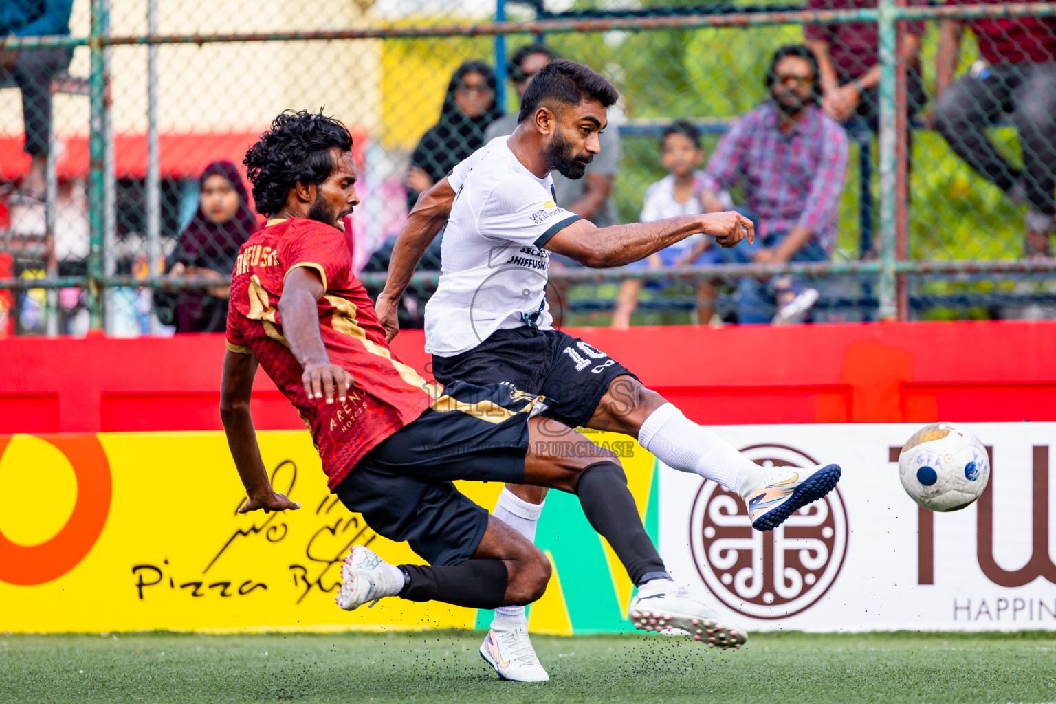 K Dhiffushi vs K Maafushi in Day 15 of Golden Futsal Challenge 2025 was held on Sunday, 19th January 2025, in Hulhumale', Maldives. Photos: Nausham Waheed / images.mv
