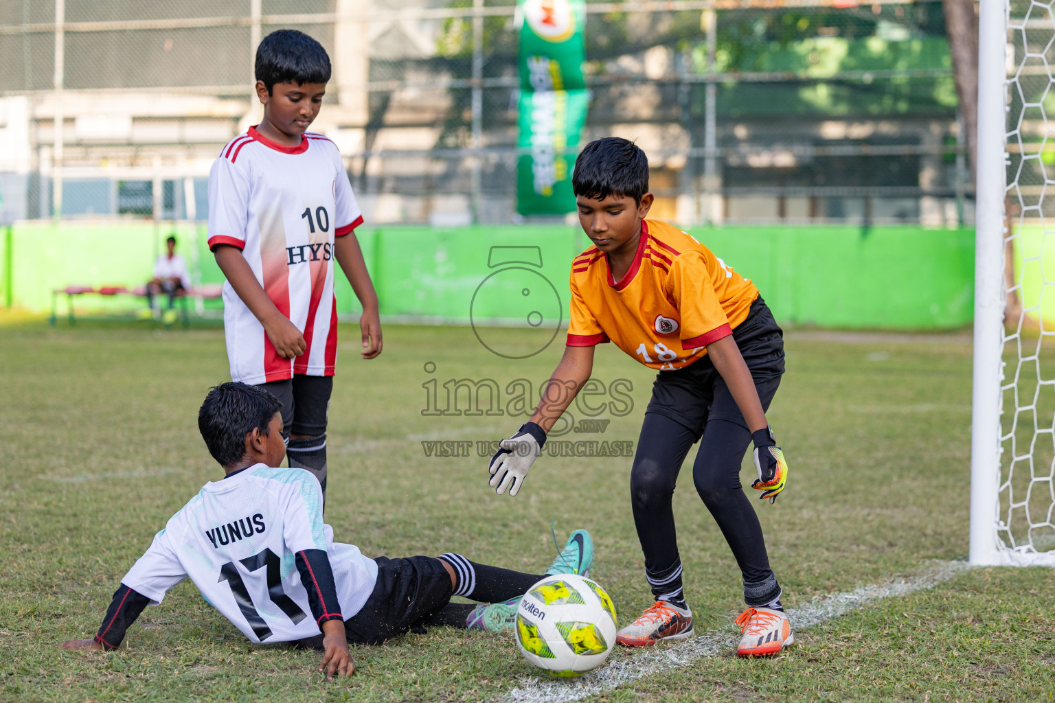 Day 2 of MILO Academy Championship 2025 was held on Friday, 14th February 2025 in Henveiru Stadium. 
Photos: Hassan Simah / Images.mv