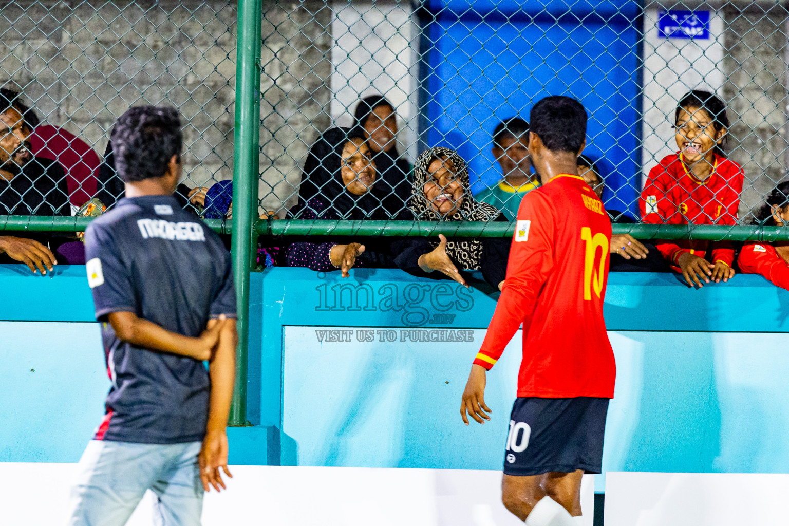 Dee Ess Kay vs Kovigoani in Final of Laamehi Dhiggaru Ekuveri Futsal Challenge 2024 was held on Wednesday, 31st July 2024, at Dhiggaru Futsal Ground, Dhiggaru, Maldives Photos: Nausham Waheed / images.mv