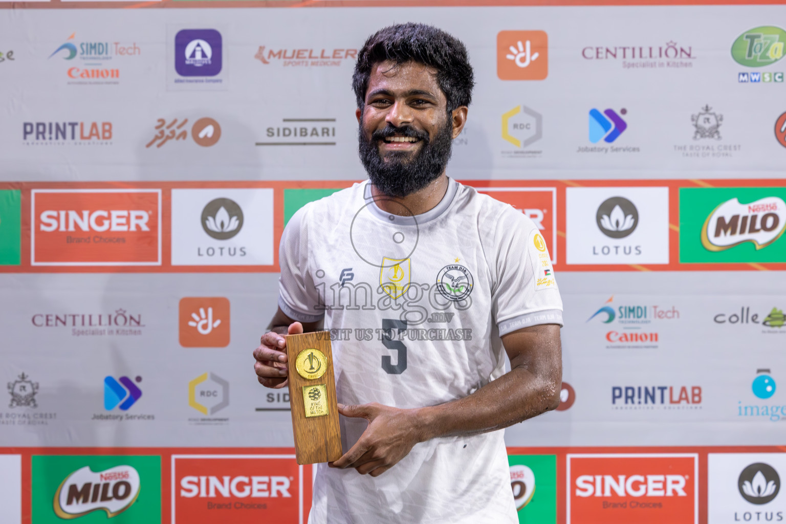 Team DJA vs Male' City Council in Club Maldives Classic 2024 held in Rehendi Futsal Ground, Hulhumale', Maldives on Tuesday, 10th September 2024.
Photos: Ismail Thoriq / images.mv