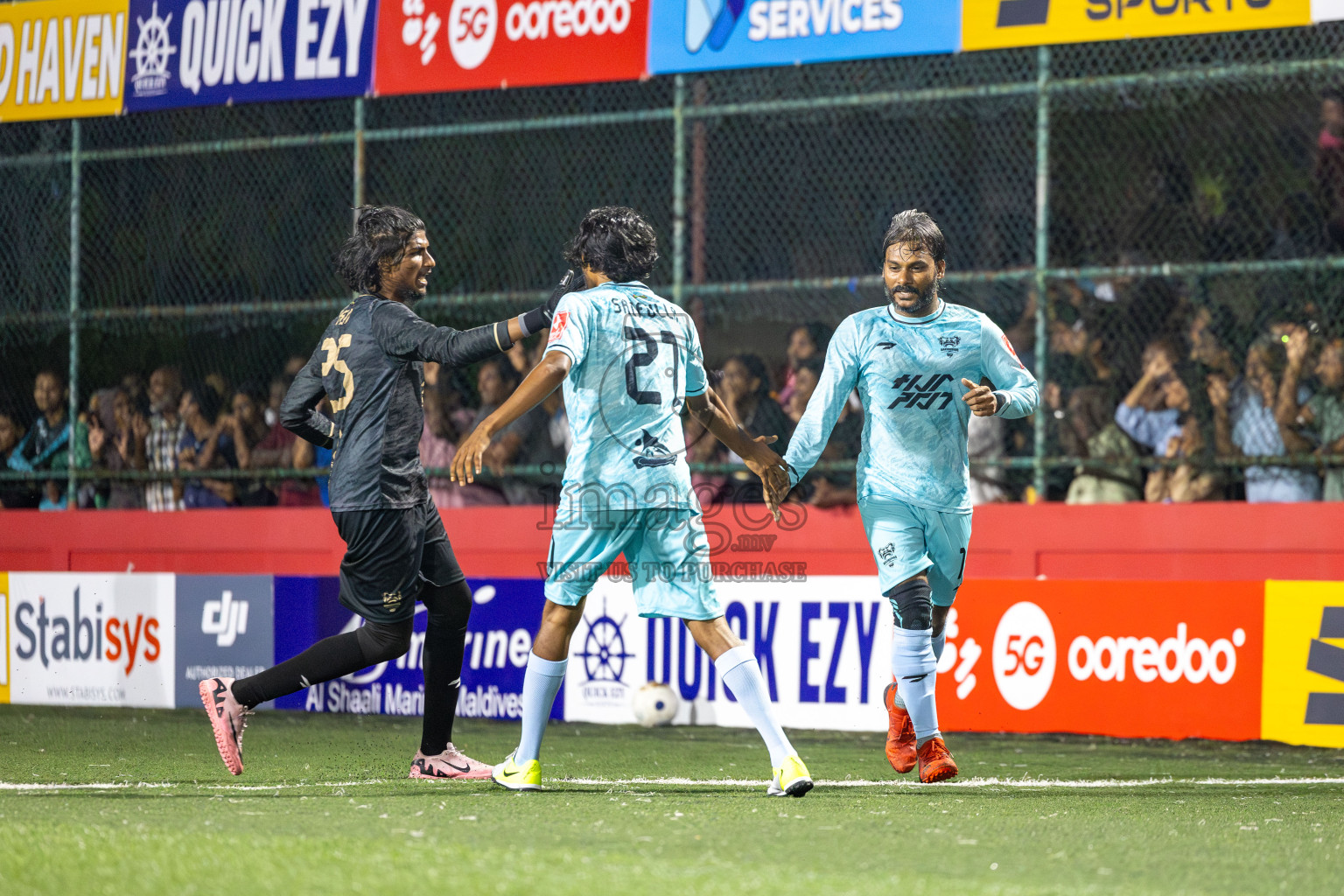 HDg Finey vs HDh Makunudhoo in Day 13 of Golden Futsal Challenge 2025 was held on Friday, 17th January 2025, in Hulhumale', Maldives 
Photos: Hassan Simah / images.mv