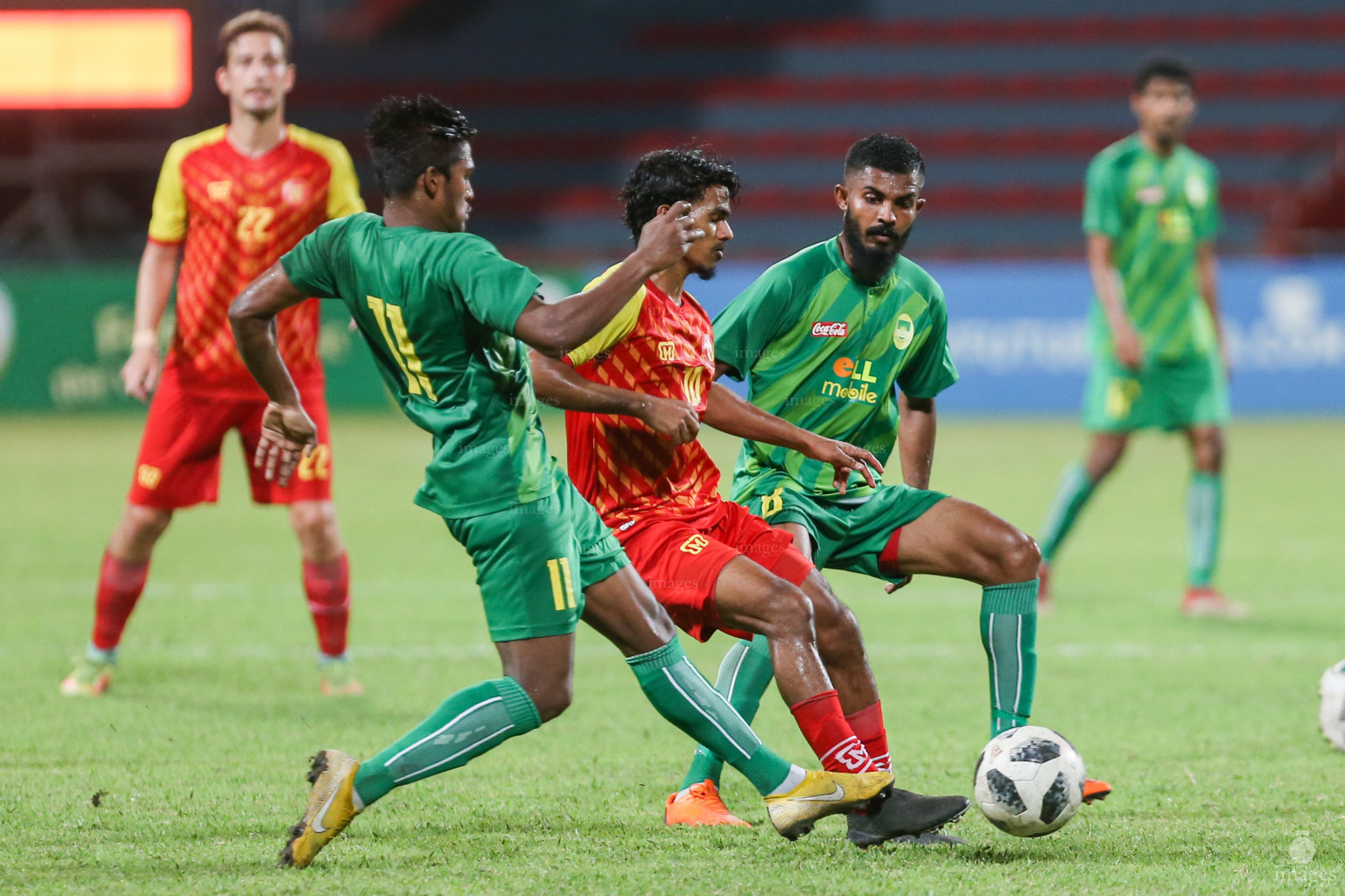 Dhiraagu Dhivehi Premier League 2018 Maziya SRC vs Victory SC, Male' Maldives, Wednesday, September 26, 2018 (Images.mv Photo/Suadh Abdul Sattar)