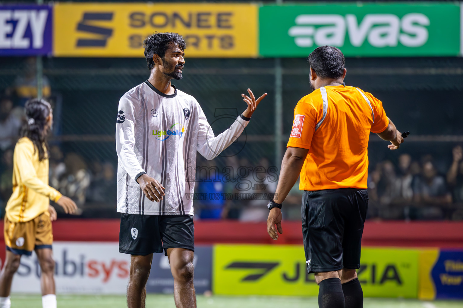 N Holhudhoo vs N Miladhoo in Noonu Atoll Final in Day 24 of Golden Futsal Challenge 2025 was held on Tuesday , 28th January 2025, in Hulhumale', Maldives. Photos: Ismail Thoriq / images.mv