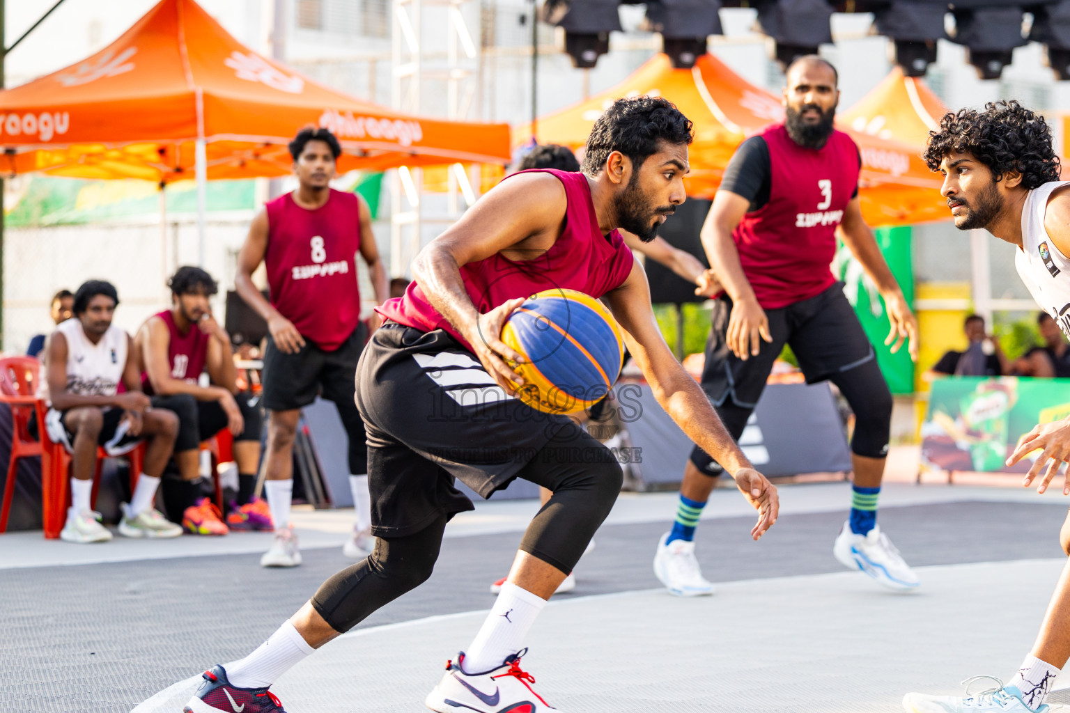 Day 5 of MILO Ramadan 3x3 Challenge 2024 was held in Ekuveni Outdoor Basketball Court at Male', Maldives on Saturday, 16th March 2024.
Photos: Mohamed Mahfooz Moosa / images.mv