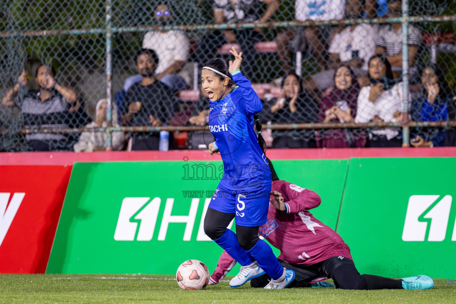 Kulhivaru Vuzaara Club vs STO RC in Eighteen Thirty Classic of Club Maldives Cup 2025 held in Rehendi Futsal Ground, Hulhumale', Maldives on Thursday, 4th September 2025. Photos: Ismail Thoriq / images.mv