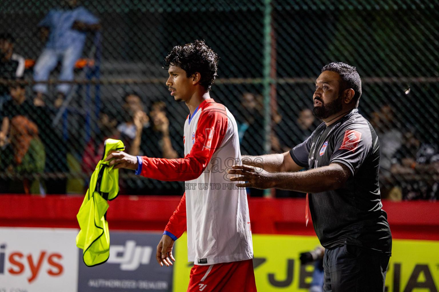 Th. Kinbidhoo VS Th. Dhiyamigili in Day 18 of Golden Futsal Challenge 2025 was held on Wednesday, 22nd January 2025, in Hulhumale', Maldives. Photos: Nausham Waheed / images.mv