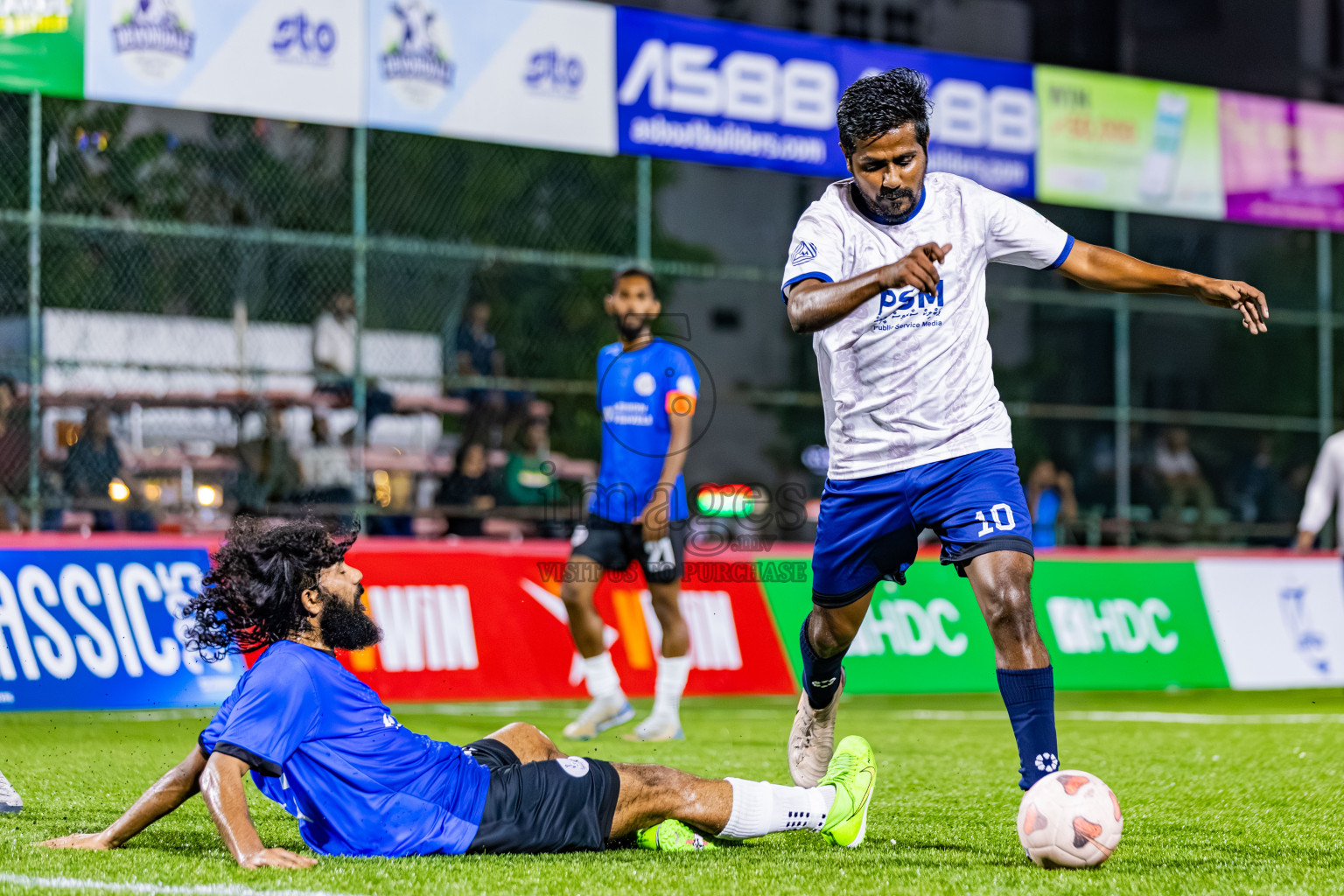 Thauleemee Gulhun vs PSM in Day 9 of Club Maldives Cup Classic 2025 was held in Rehendi Futsal Ground, Hulhumale', Maldives on Monday, 22nd September 2025. Photos: Nausham Waheed / images.mv