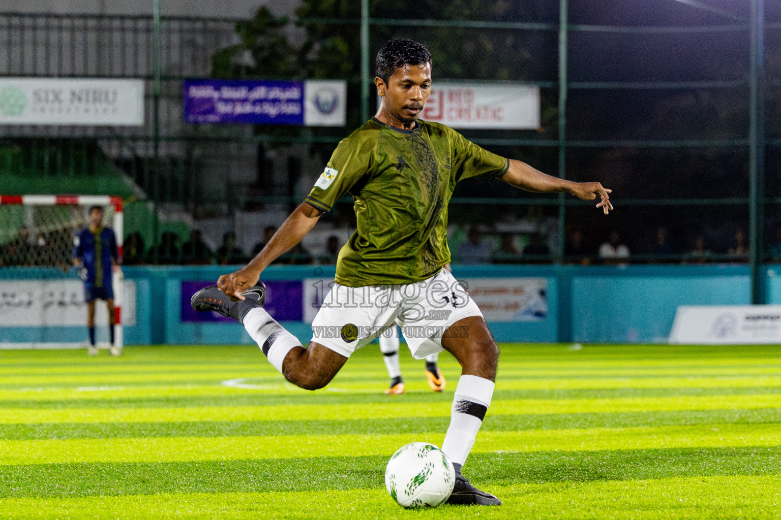 Comienzo fc vs The dee ess kay in Day 1 of Laamehi Dhiggaru Ekuveri Futsal Challenge 2025 was held on Thursday, 24th July 2025, at Dhiggaru Futsal Ground, Dhiggaru, Maldives Photos: Nausham Waheed / images.mv