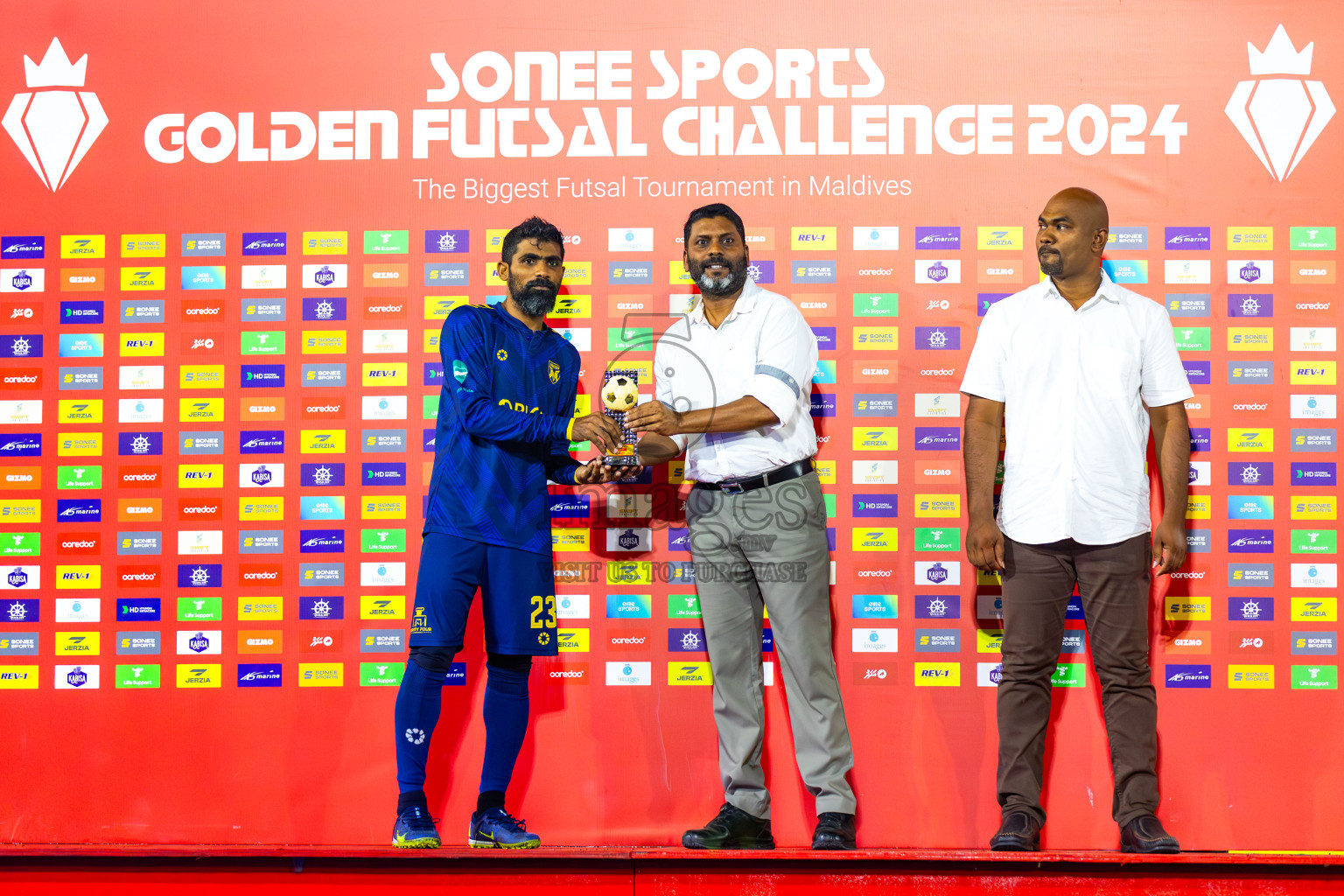 L. Gan VS B. Eydhafushi in the Finals of Golden Futsal Challenge 2024 which was held on Thursday, 7th March 2024, in Hulhumale', Maldives. 
Photos: Hassan Simah / images.mv