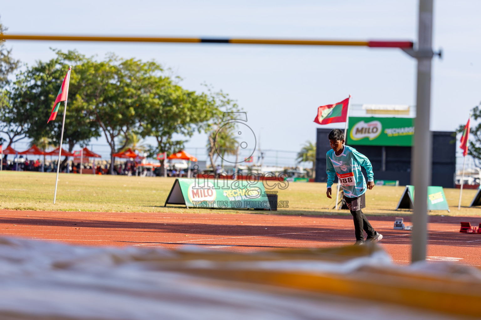 Day 1 of Inter-school Athletics Championship 2025 held in Ekuveni Synthetic Track, Male', Maldives on Monday, 06th October 2025. Photos by: Nausham Waheed, Areef, Ismail Thoriq / Images.mv