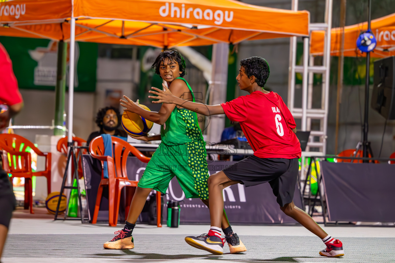 Day 3 of MILO Ramadan 3x3 Challenge 2024 was held in Ekuveni Outdoor Basketball Court at Male', Maldives on Thursday, 14th March 2024.
Photos: Ismail Thoriq / images.mv