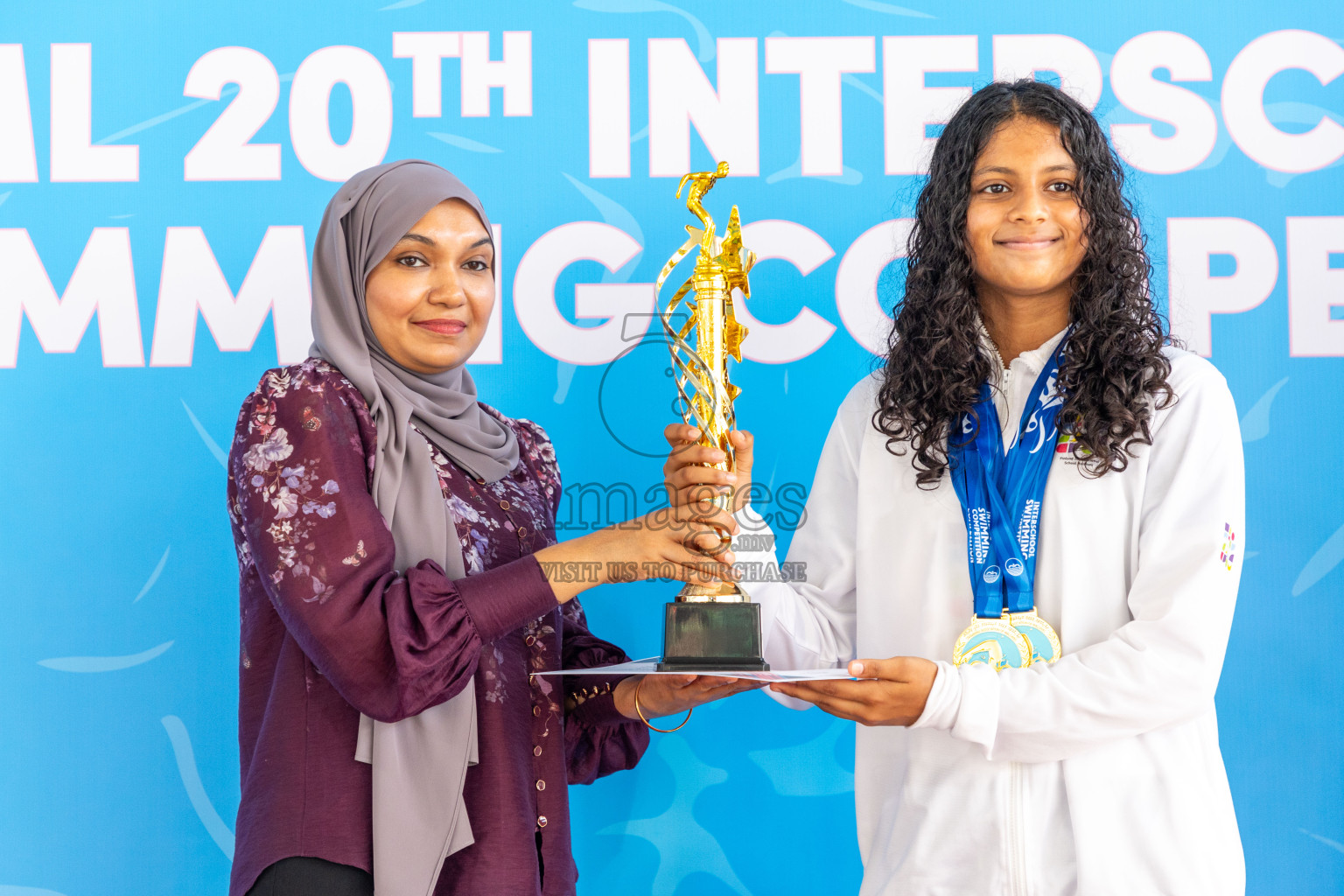 Closing ceremony of BML 20th Inter-School Swimming Competition was held in Hulhumale' Swimming Complex on Saturday, 19th October 2024. 
Photos: Ismail Thoriq