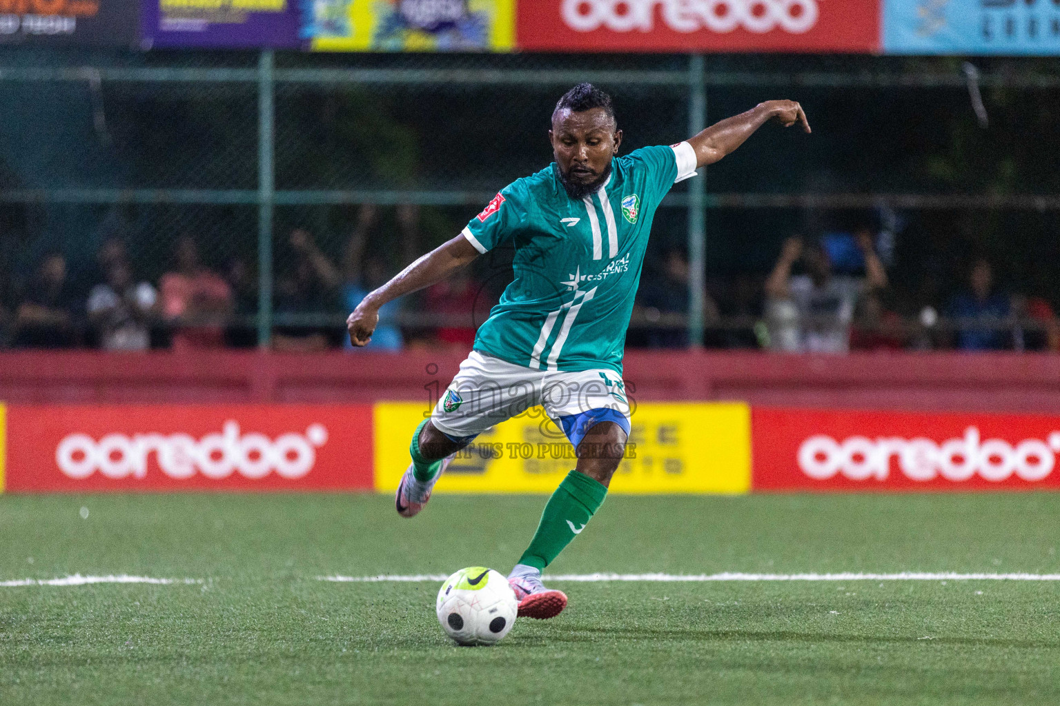 S Maradhoofeydhoo vs S Feydhoo in Day 18 of Golden Futsal Challenge 2024 was held on Thursday, 1st February 2024, in Hulhumale', Maldives Photos: Nausham Waheed, / images.mv