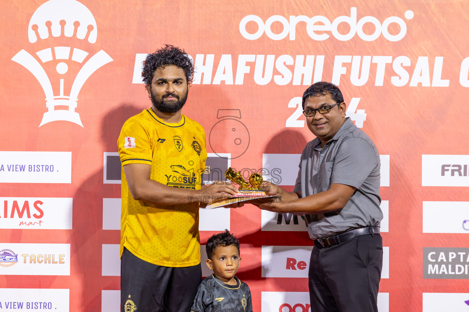 CC Sports Club vs Afro SC in the final of Eydhafushi Futsal Cup 2024 was held on Wednesday , 17th April 2024, in B Eydhafushi, Maldives
Photos: Ismail Thoriq / images.mv