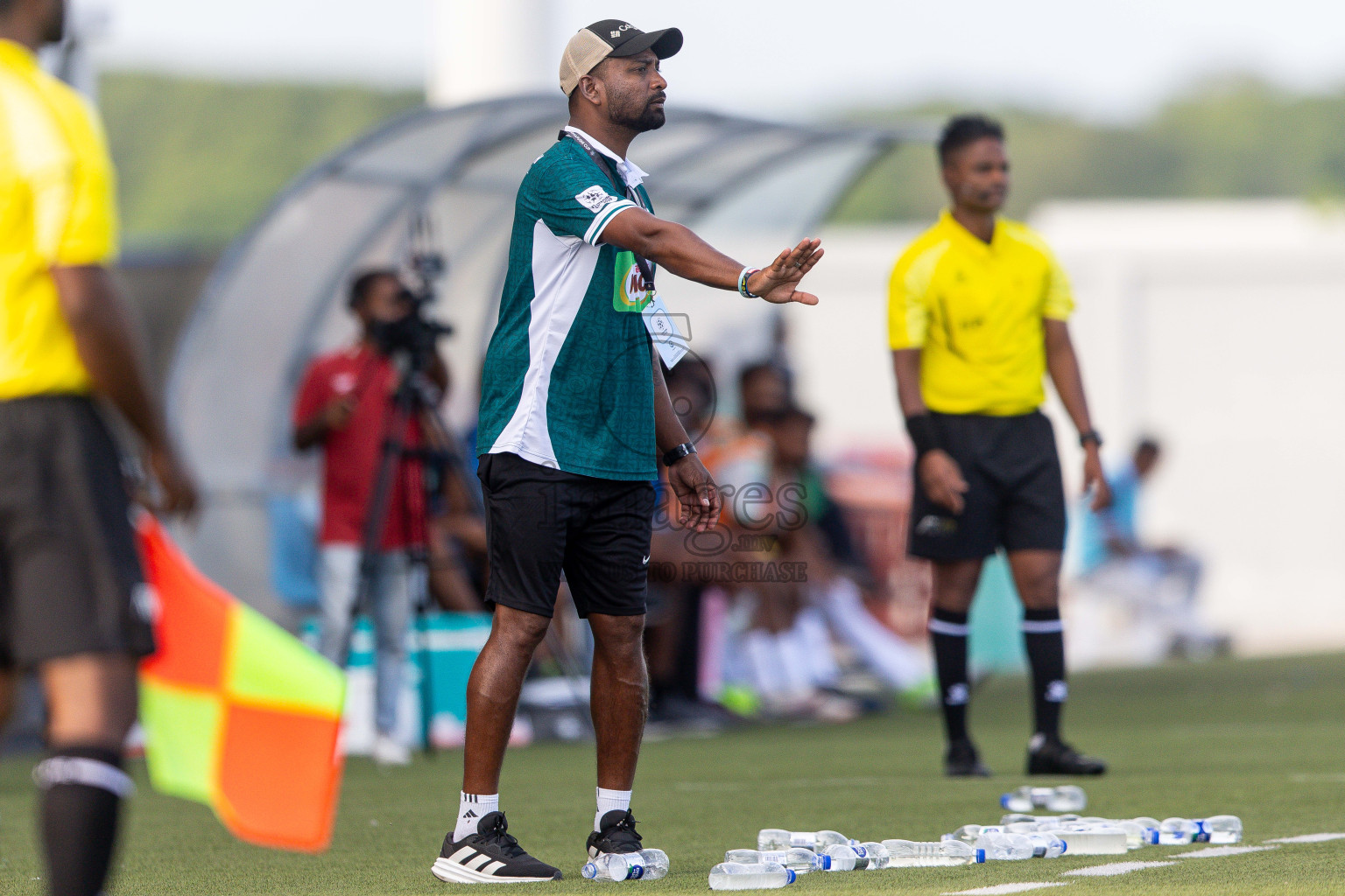 Huss Songun FT VS Aajeelakah Eydhafushi FT in Day 4 of Eydhafushi Cup 2025 held in Eydhafushi Football Stadium at B. Eydhafushi, Maldives on Monday, 8th September 2025. Photos: Arif Rasheed / images.mv