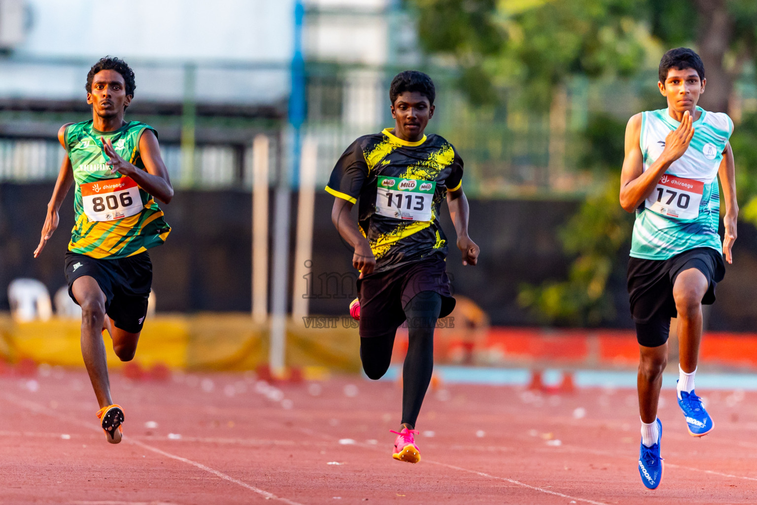 Day 2 of Inter-school Athletics Championship 2025 held in Ekuveni Synthetic Track, Male', Maldives on Tuesday, 07th October 2025. Photos by: Nausham Waheed / Images.mv