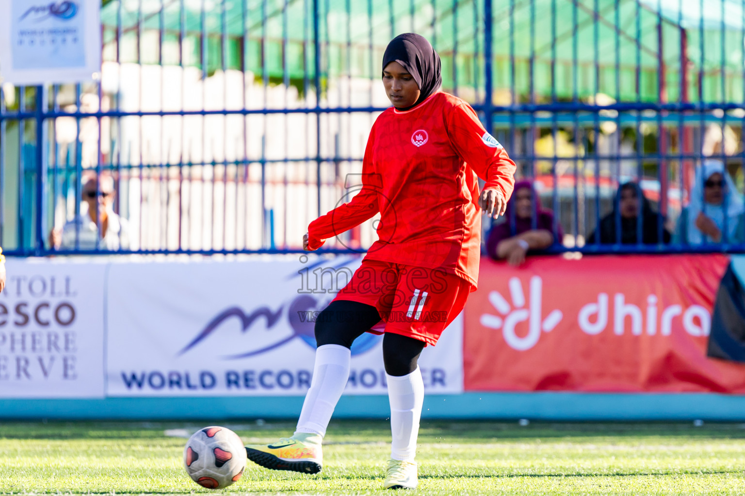 Eydhafushi vs Kihaadhoo in Day 4 of Better in Baa Futsal Fiesta 2025 Woman's division held in B. Eydhafushi, Maldives on Saturday, 8th November 2025. Photos: Nausham Waheed / images.mv
