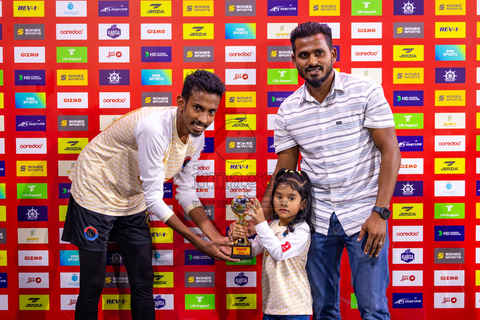 M Mulah VS M Raiymandhoo in Day 25 of Golden Futsal Challenge 2024 was held on Thursday , 8th February 2024 in Hulhumale', Maldives
Photos: Ismail Thoriq / images.mv