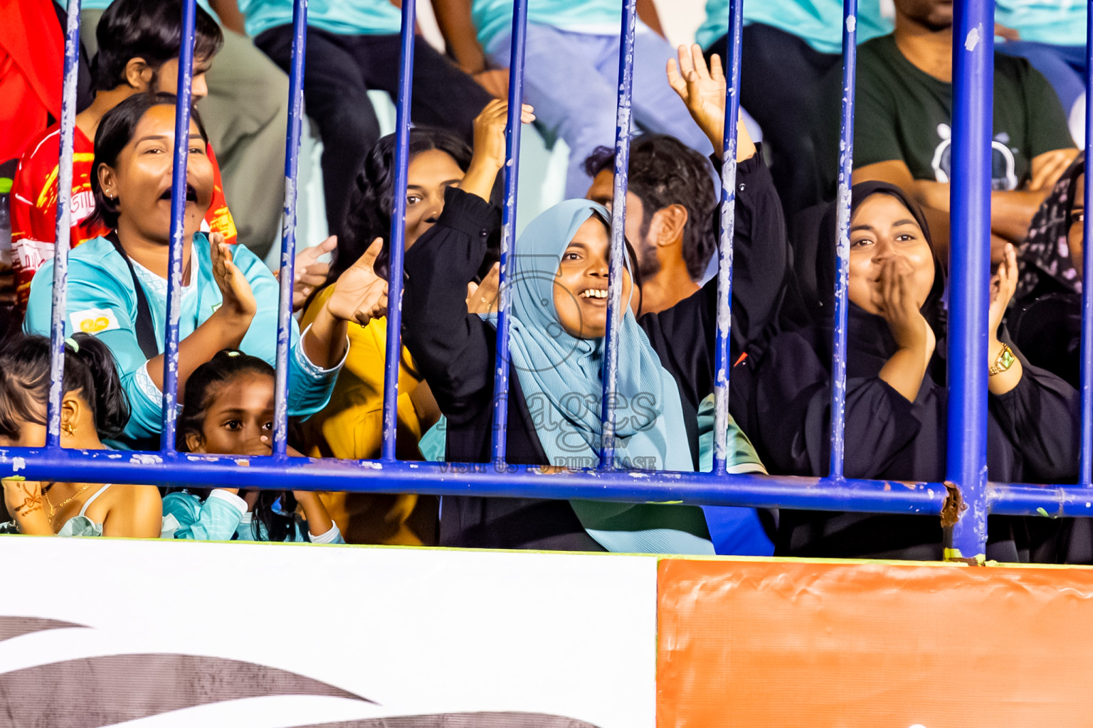 Dhonfan vs Eydhafushi in Day 4 of Better in Baa Futsal Fiesta 2025 Men's division held in B. Eydhafushi, Maldives on Saturday, 8th November 2025. Photos: Nausham Waheed / images.mv