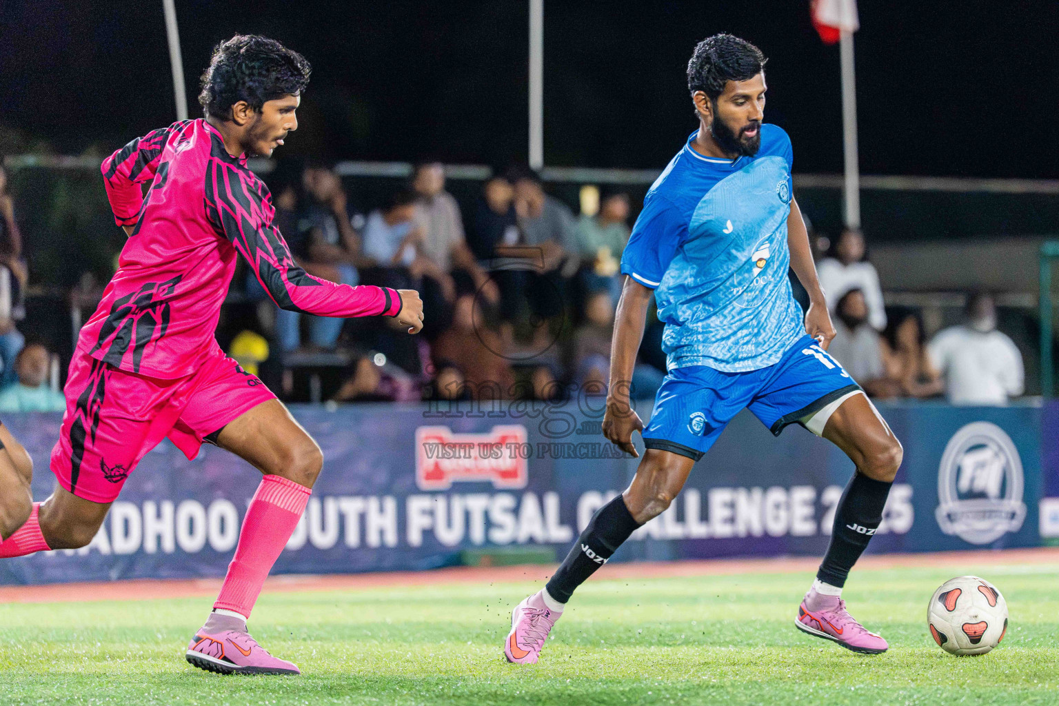 Goalhians VS Foemathi in Day 4 - Fonadhoo Youth Futsal Challenge 2025 held in Fonadhoo Futsal Stadium, L. Fonadhoo, Maldives on Wednesday, 29th October 2025 Photos: Arif Rasheed / images.mv