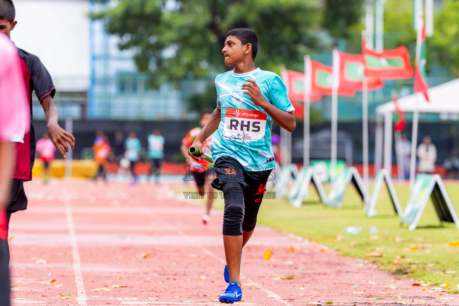 Day 6 of Inter-school Athletics Championship 2025 held in Ekuveni Synthetic Track, Male', Maldives on Sunday, 12th October 2025. Photos by: Nausham Waheed / Images.mv