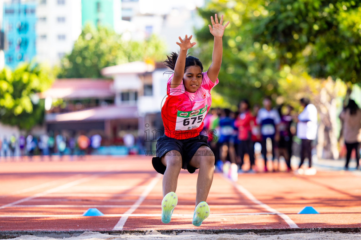 Day 1 of Inter-school Athletics Championship 2025 held in Ekuveni Synthetic Track, Male', Maldives on Monday, 06th October 2025. Photos by: Nausham Waheed / Images.mv