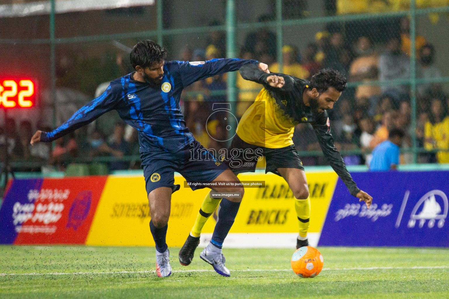 Team MPL vs Team RRC in the Quarter Finals of Club Maldives 2021 held at Hulhumale'; on 13th December 2021 Photos: Nasam/ images.mv