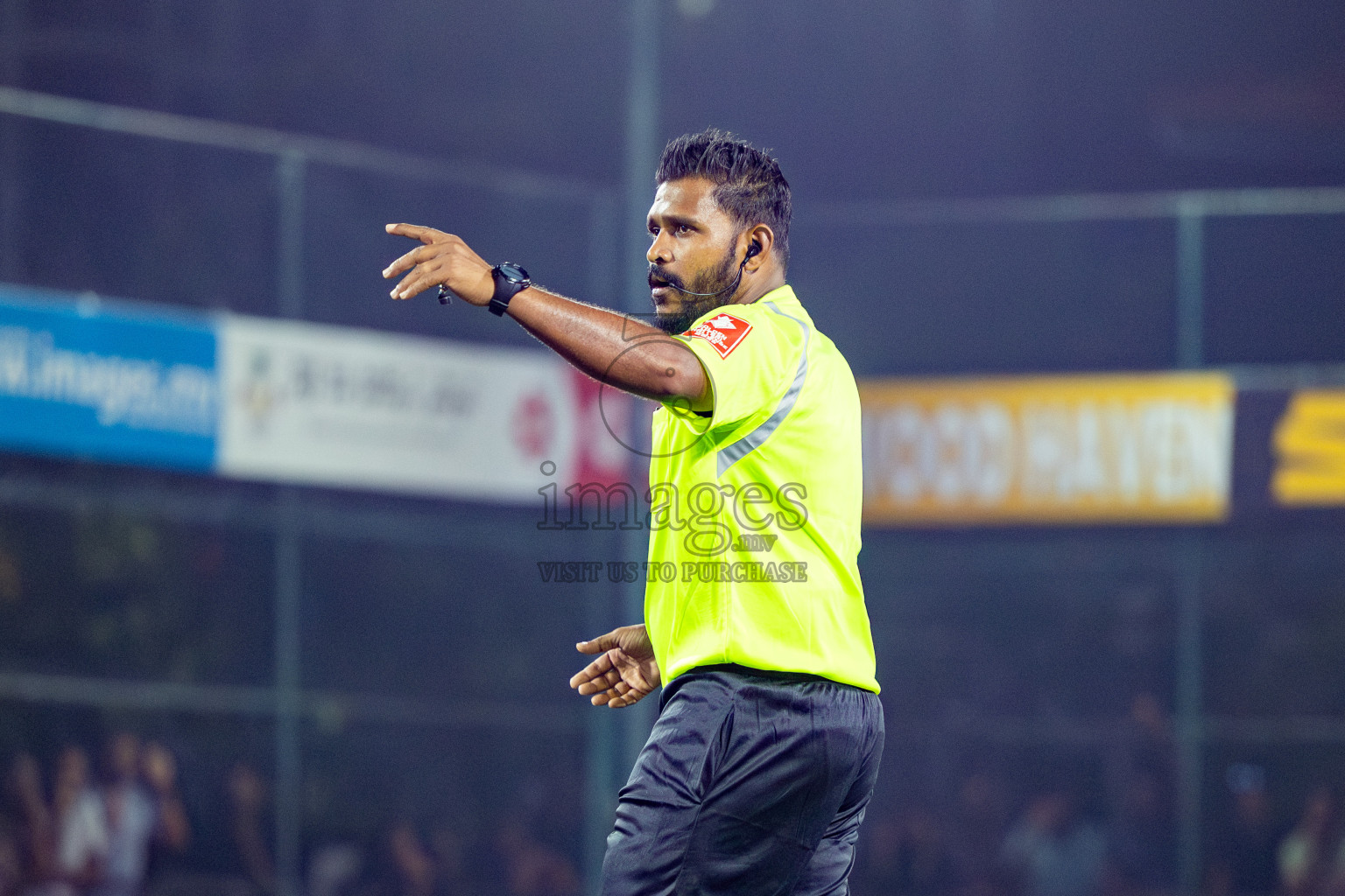 HDh Naivaadhoo vs HDh Nellaidhoo in Day 13 of Golden Futsal Challenge 2025 was held on Friday, 17th January 2025, in Hulhumale', Maldives. Photos: Nausham Waheed / images.mv