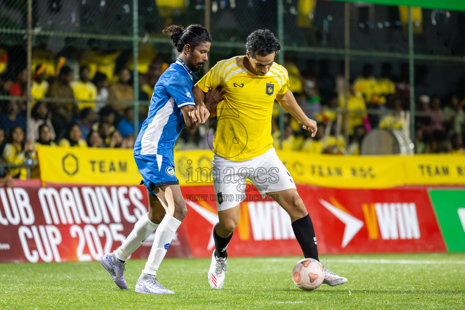 RRC vs FEN in Day 4 of Club Maldives Cup 2025 was held in Rehendi Futsal Ground, Hulhumale', Maldives on Thursday, 2nd October 2025. Photos: Mohamed Mahfooz Moosa / images.mv