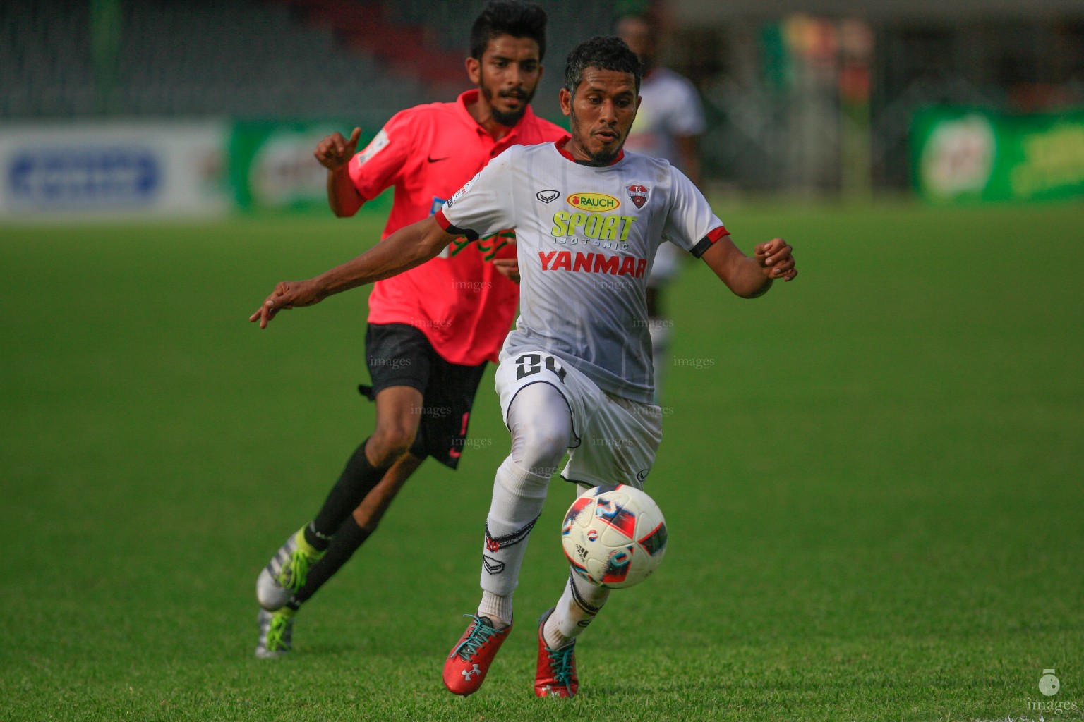 TC Sports Club vs United Victory in the third round of Ooredoo Dhivehi Premiere League. 2016 Male', Thursday 25 August 2016. (Images.mv Photo: Abdulla Abeedh)