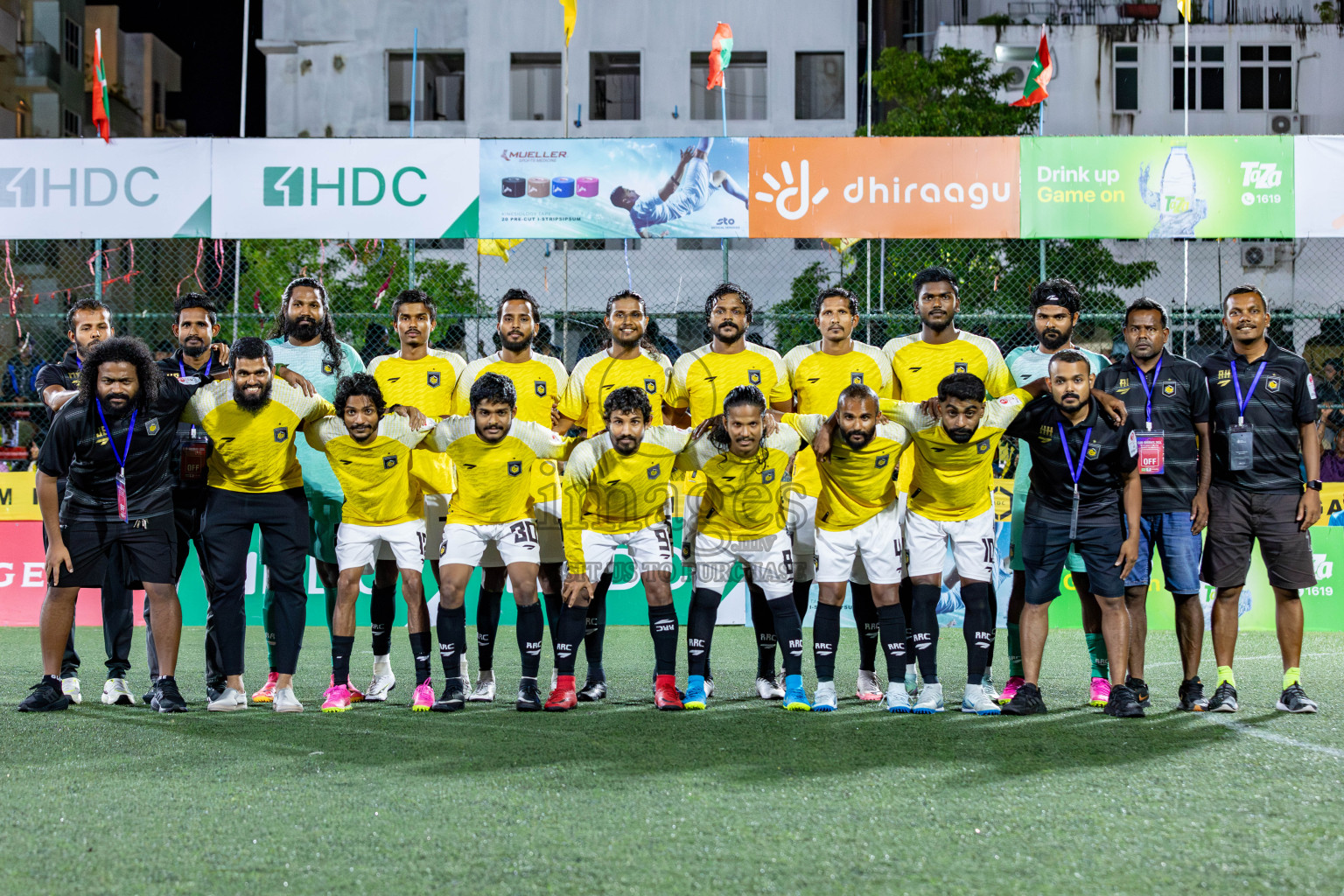 Dhiraagu vs RRC in Quarter Finals of Club Maldives Cup 2024 held in Rehendi Futsal Ground, Hulhumale', Maldives on Friday, 11th October 2024. 
Photos: Ismail Thoriq / images.mv