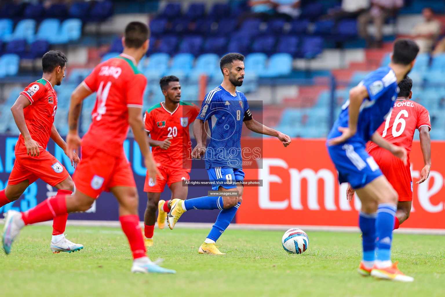 Kuwait vs Bangladesh in the Semi-final of SAFF Championship 2023 held in Sree Kanteerava Stadium, Bengaluru, India, on Saturday, 1st July 2023. Photos: Nausham Waheed, Hassan Simah / images.mv