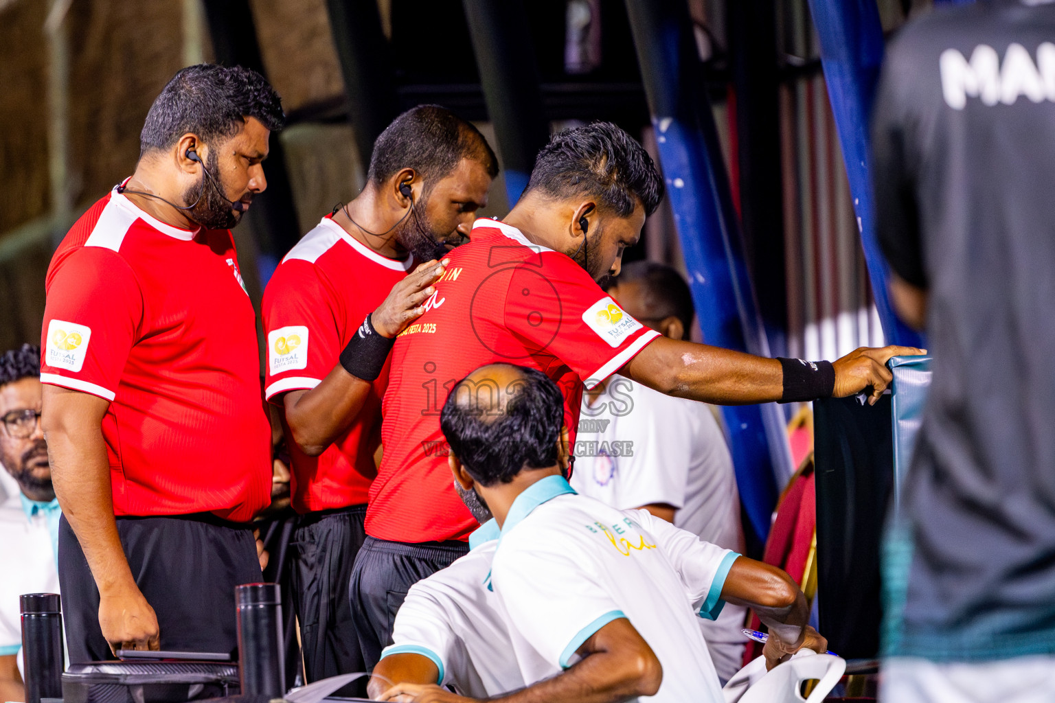 Maalhos vs Kamadhoo in Day 2 of Better in Baa Futsal Fiesta 2025 Men's division held in B. Eydhafushi, Maldives on Thursday, 6th November 2025. Photos: Nausham Waheed / images.mv