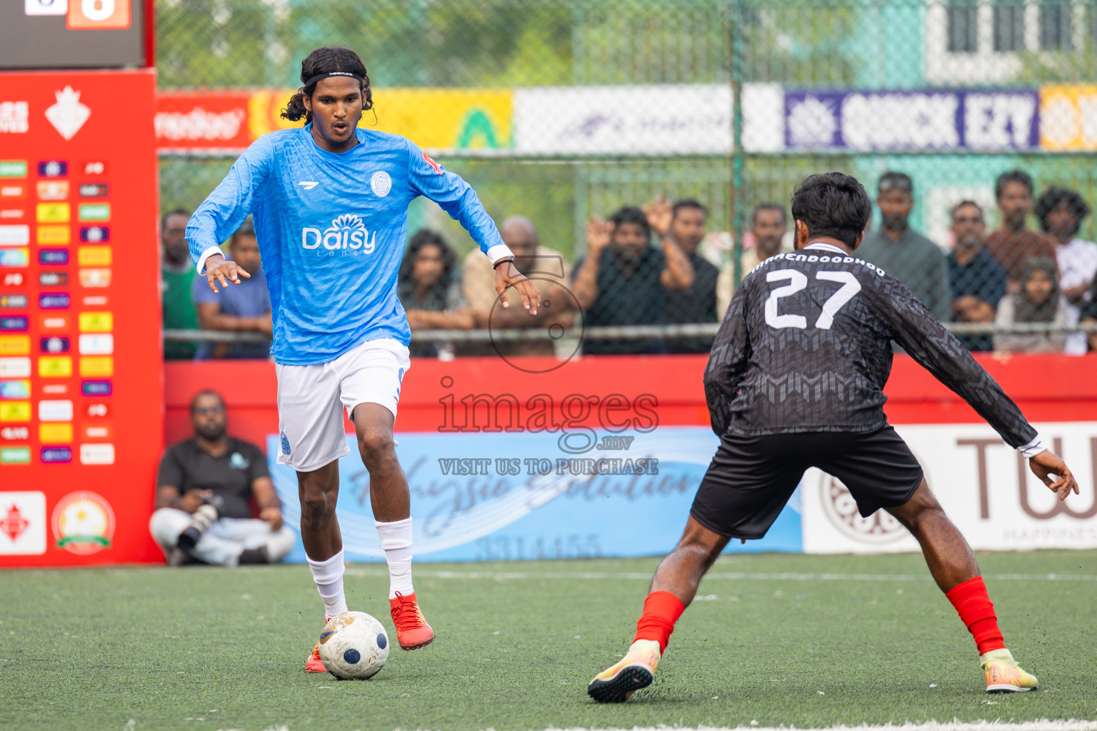 Dh Bandidhoo vs Dh Maaenboodhoo in Day 13 of Golden Futsal Challenge 2025 was held on Friday, 17th January 2025, in Hulhumale', Maldives Photos: Ismail Thoriq / images.mv