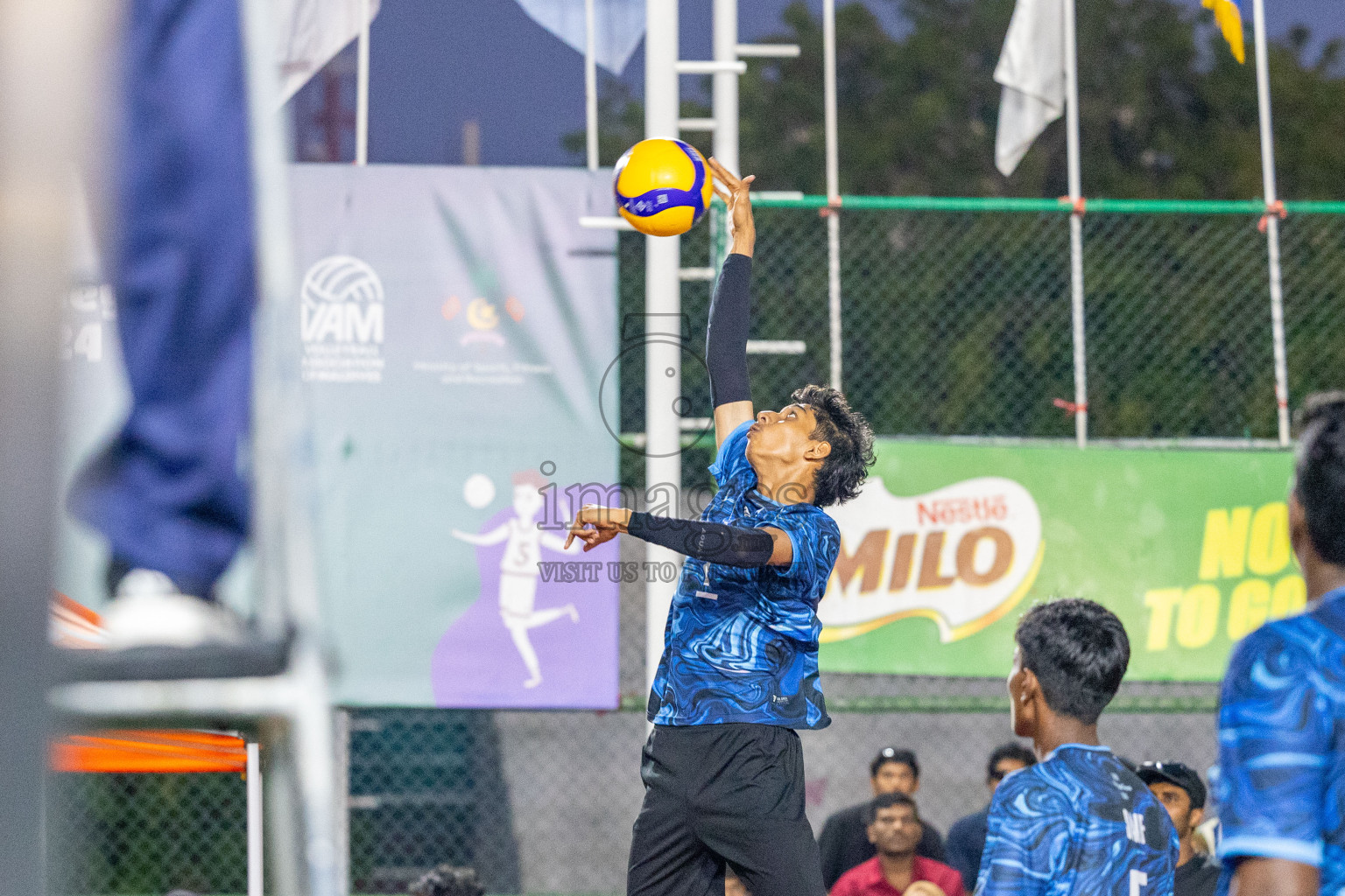 Day 11 of Interschool Volleyball Tournament 2024 was held in Ekuveni Volleyball Court at Male', Maldives on Monday, 2nd December 2024.
Photos: Ismail Thoriq / images.mv